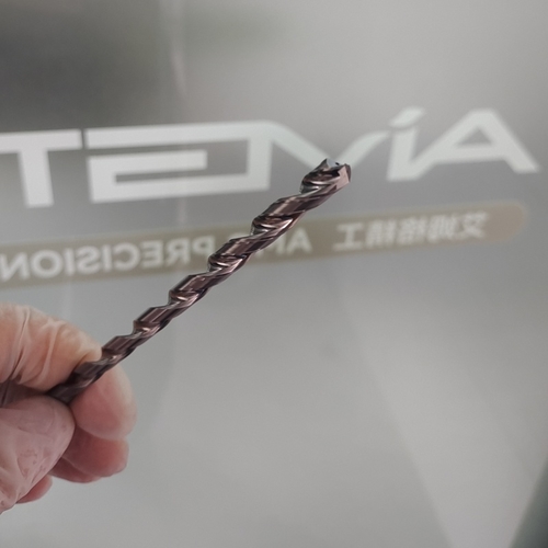 Latest company news about The Influence of Coating Materials on the Service Life of Deep Hole Drilling 