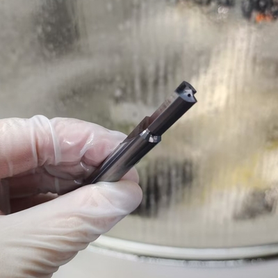 Prezzo buono 7.4mm 2 flauti Carbide Step Drill Metalli non ferrosi Perforazione con evacuazione a chip in linea