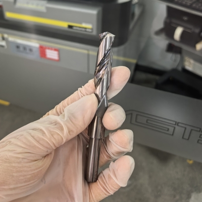 Good price Precision Solid Carbide Twist Drill Bits Coolant Through Twist Drills For Alloy Steel online